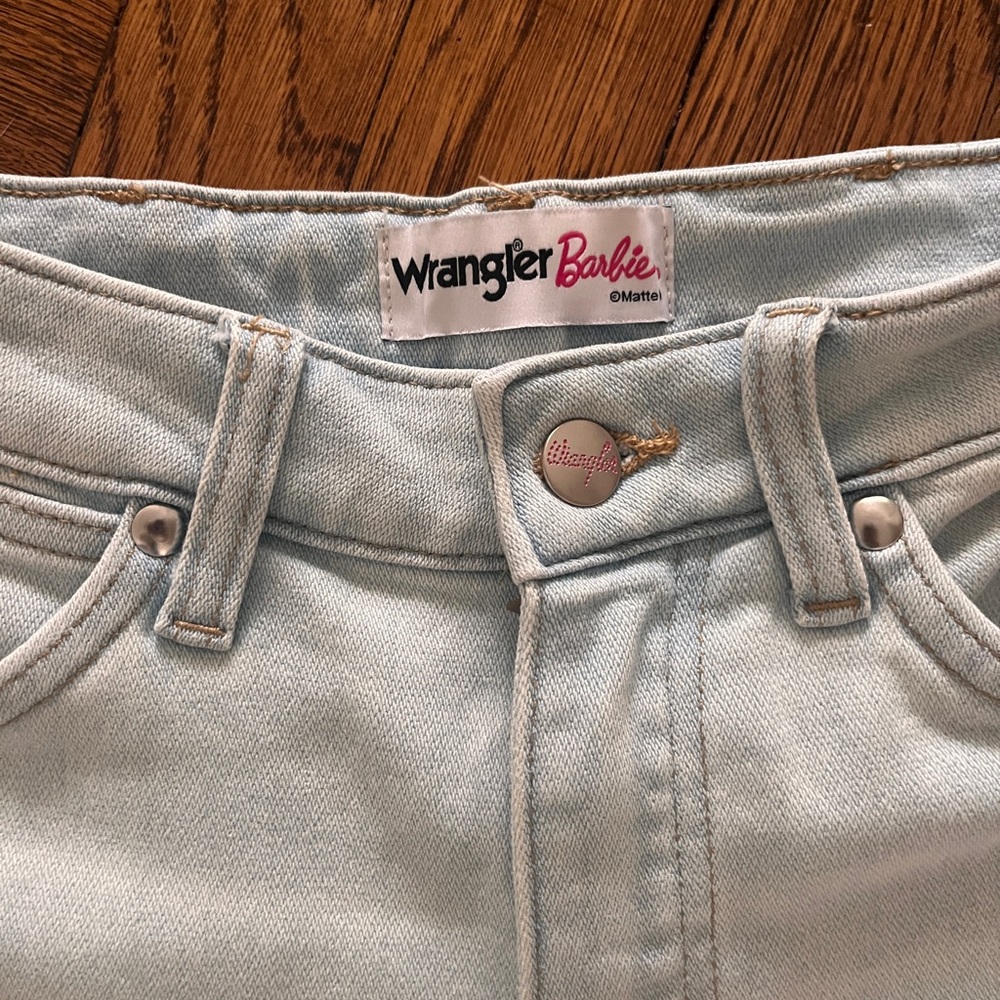 Wrangler x Barbie Women's High Rise Boot Cut - Picture 3 of 5